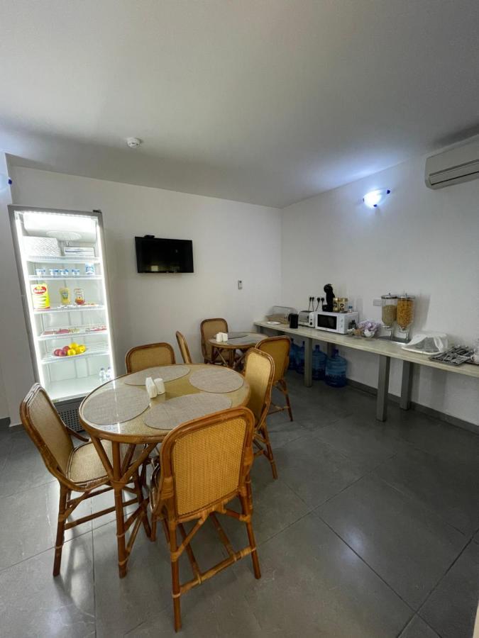 Sogdiana Guest House Сент Джулианс Экстерьер фото