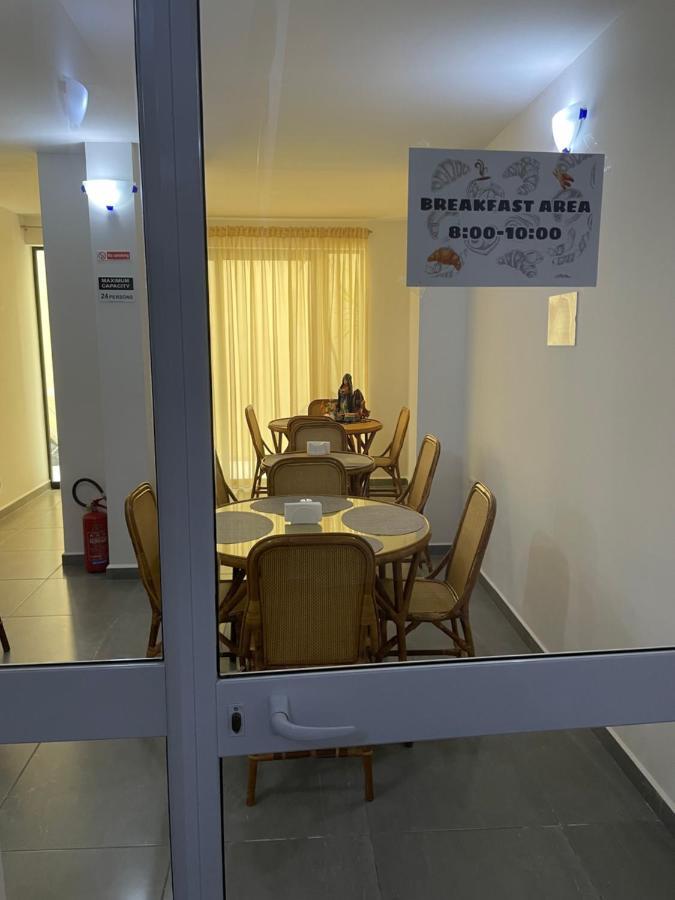 Sogdiana Guest House Сент Джулианс Экстерьер фото