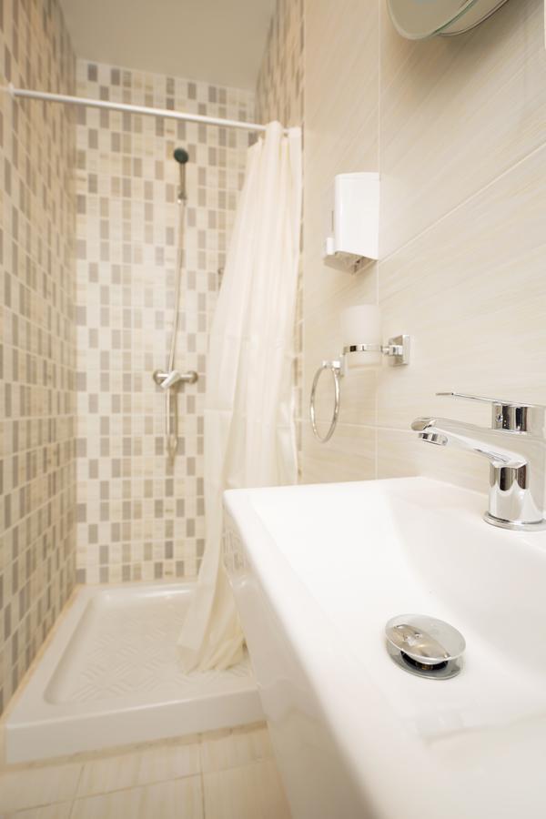 Sogdiana Guest House Сент Джулианс Экстерьер фото